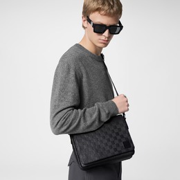 Сумка-мессенджер Louis Vuitton District PM Damier Infini, черный n42711