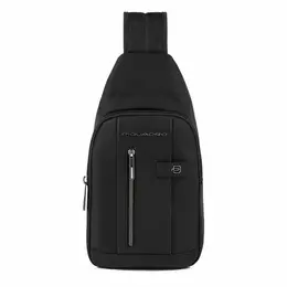 Рюкзак слинг Piquadro Brief, фактура зернистая, черный 4318830801