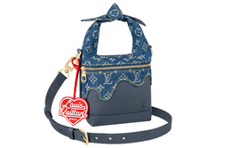 Louis Vuitton Женское Сумка через плечо Louis Vuitton x NIGO m45970