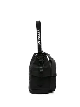 Moncler mini logo-patch bucket bag 22693131