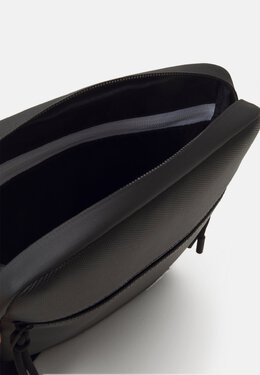 Сумка через плечо Flat Crossover Bag Unisex Lacoste, черный la254h01c-q12 | noir