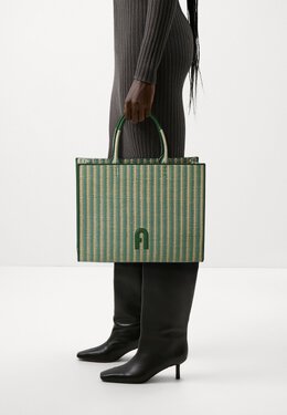 Сумка для покупок OPPORTUNITY L TOTE Furla, зеленый fu151h1ib-m11 | toni mineral green