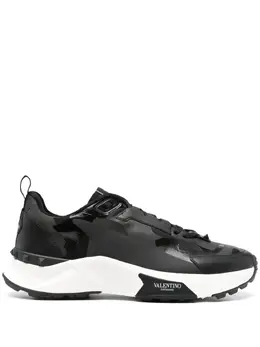 Valentino Garavani True Act sneakers 24124043