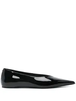 Toteme The Patent Asymmetric ballerina shoes 24211296