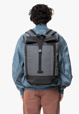 Рюкзак TECUM ROLL Eastpak, белый ea254h17v-a12 | cnnct ripstop