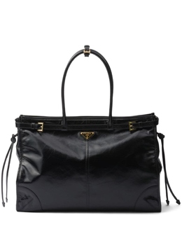 Большая кожаная сумка Prada с треугольным логотипом, черный 1ba439vooo2cyr | черный