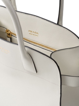 Сумка-тоут Prada среднего размера с логотипом, белый 1bg538vooo2cys | белый