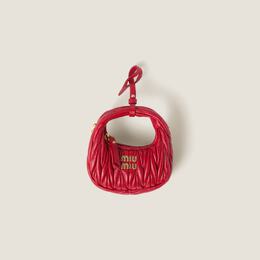 Сумка-Хобо Wander micro из стеганой кожи наппа Miu Miu, красный 5nr019_2fpp_f0011 | rouge