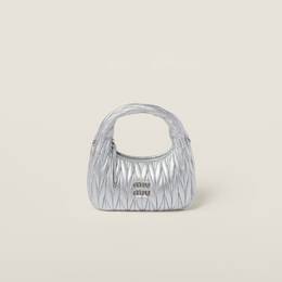Сумка-Хобо Wander из стеганой кожи наппа Miu Miu, серебряный 5bc125_an88_f0118_v_ooy | argent