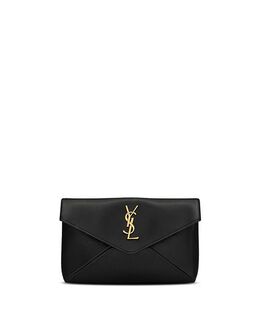 Маленькая сумка-конверт Cassandre из кожи ягненка Saint Laurent, цвет Black 4926882 | black