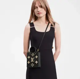 Louis Vuitton Женская сумка через плечо Petit Sac Plat m57937