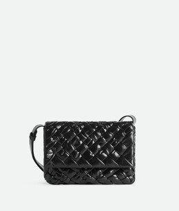 Маленькая мятая сумка-мессенджер Bottega Veneta, черный 787113v4ho18803 | черный