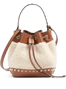 Valentino Garavani Rockstud shearling bucket bag 25713155