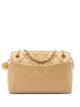 Chanel 1994-1996 Quilted Lambskin Sun Charm Chain crossbody bag 29649708