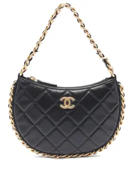 Chanel 2021 Matelasse shoulder bag 29914599