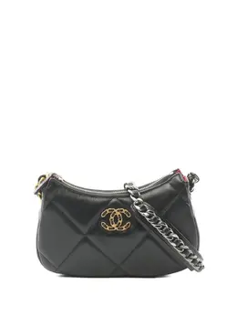 Chanel 2021 19 Matelasse shoulder bag 29914691