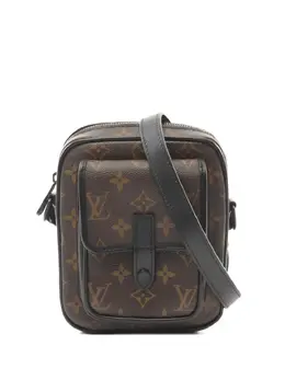 Louis Vuitton 2021s Christopher cross body bag 29915260