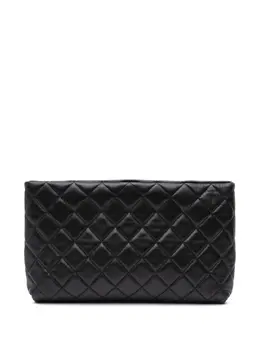 Chanel 2012 Quilted Lambskin Kiss Lock clutch bag 30135518