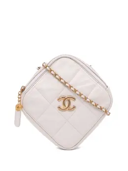 Chanel 2020 Quilted Caviar Diamond Clutch With Chain crossbody bag 30157442