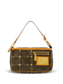 Louis Vuitton 2007 Pochette Accessoires clutch bag 30051136