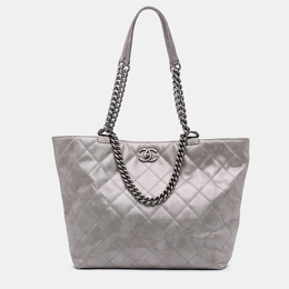 Chanel Grey Quilted Iridescent Calfskin Shopping in Chains Tote 1157573