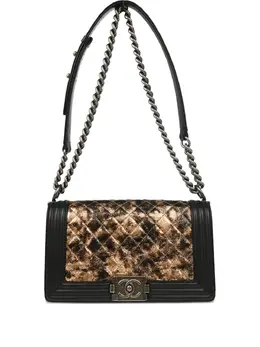 Chanel 2018 medium Boy shoulder bag 30091901