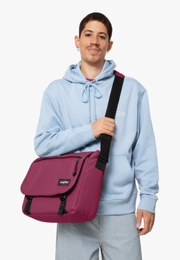 Сумка через плечо DELEGATE CORE Eastpak, фиолетовый ea254h0om-a18 | wine burgundy