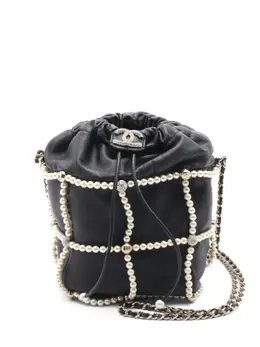 Chanel 2020-2021 Crystal Pearl bucket bag 30211465