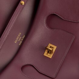 Bel Air Маленький клатч на ремешке Balenciaga, бургунди 8349432abav6036 | бургунди