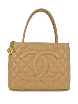 Chanel 2003 Medallion tote bag 30272247