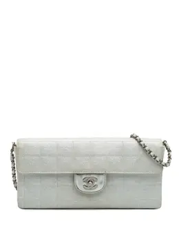 Chanel 2000-2002 New Travel Line Nylon East West Flap shoulder bag 30696936