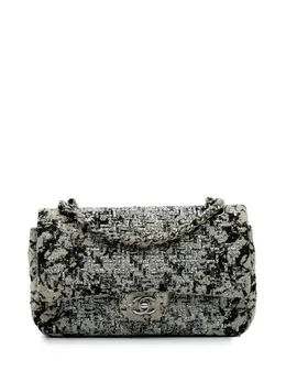 Chanel 2017-2018 Medium Classic Wool Herringbone Double Flap shoulder bag 30844630