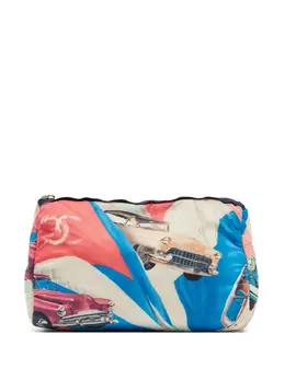 Chanel graphic-print clutch bag 30335628