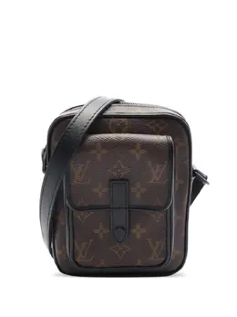 Louis Vuitton 2021 Christopher Wearable shoulder bag 30646795