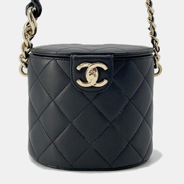 Chanel Matelasse Black Lambskin Chain Vanity Bag 1168586