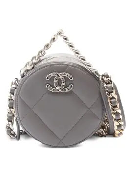 Chanel 2021 Chanel 19 Round cross body bag 30910574