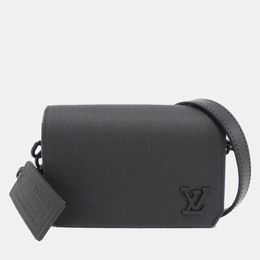 Louis Vuitton Aerogram Black Leather Shoulder Bag 1172666