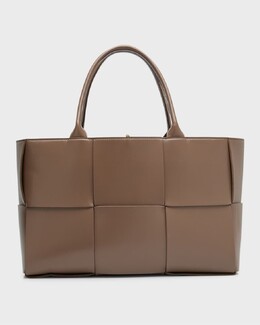 Сумка-тоут Arco среднего размера Intrecciato Napa Bottega Veneta prod251020132 | taupe grey-gold