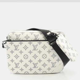 Louis Vuitton Trio Messenger Shoulder Crossbody Bag Monogram Shadow Blanc 1176802