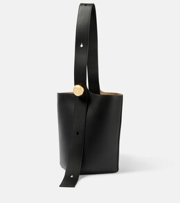 Кожаная сумка-ведро Pebble Medium Loewe, черный p00966615 | black