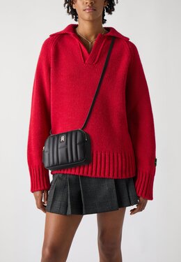 Сумка через плечо FEMININE CAMERA BAG - Across body bag Tommy Hilfiger, черный to151h1wt-q11 | black