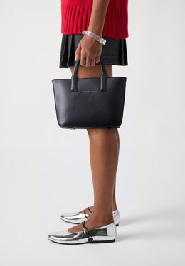 Сумка LOGOTAPE MINI TOTE Tommy Hilfiger, синий to151h1wp-k11 | space blue