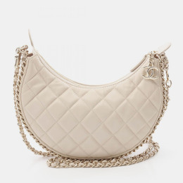 Chanel Matelasse Small Cream Lambskin Hobo Shoulder Bag 1181326