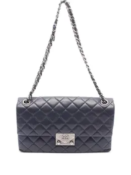 Chanel 2015-2016 matelassé shoulder bag 31091245