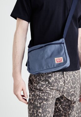 Сумка через плечо EMORY CROSSBODY UNISEX Levi's, синий le254h04e-k11 | navy blue