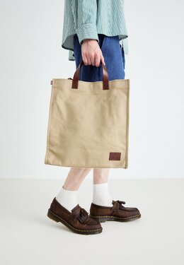 Сумка-тоут HERITAGE TOTE UNISEX Levi's, песочный le254h04d-b11 | dark khaki