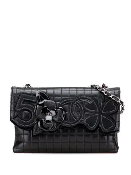 Chanel 2005-2006 Choco Bar Calfskin No. 5 Camellia CC shoulder bag 31194519