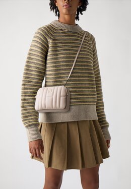 Сумка через плечо FEMININE CAMERA BAG - Across body bag Tommy Hilfiger, серо-коричневый to151h1wt-b11 | coastal taupe