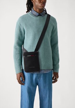 Сумка через плечо CENTRAL MINI CROSSOVER Tommy Hilfiger, черный to152h0op-q11 | black