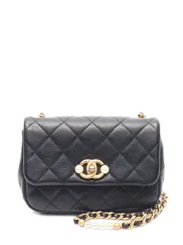 Chanel 2021 matelassé shoulder bag 31179891